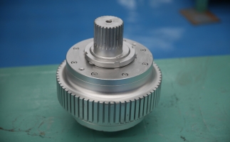 如何檢查鋸末顆粒機(jī)壓輥打滑不出料？