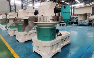 木屑顆粒機(jī)生產(chǎn)線壓制出的顆粒燃料，是現(xiàn)代化清潔燃料